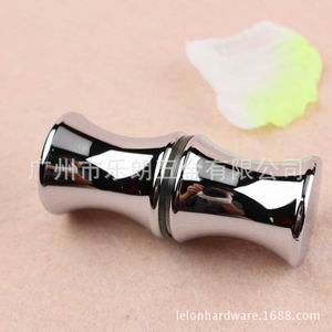 淋浴房拉手怎么選擇？